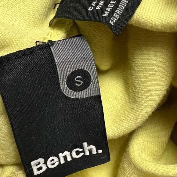 Sweaters - Bench - Picture 3 of 3